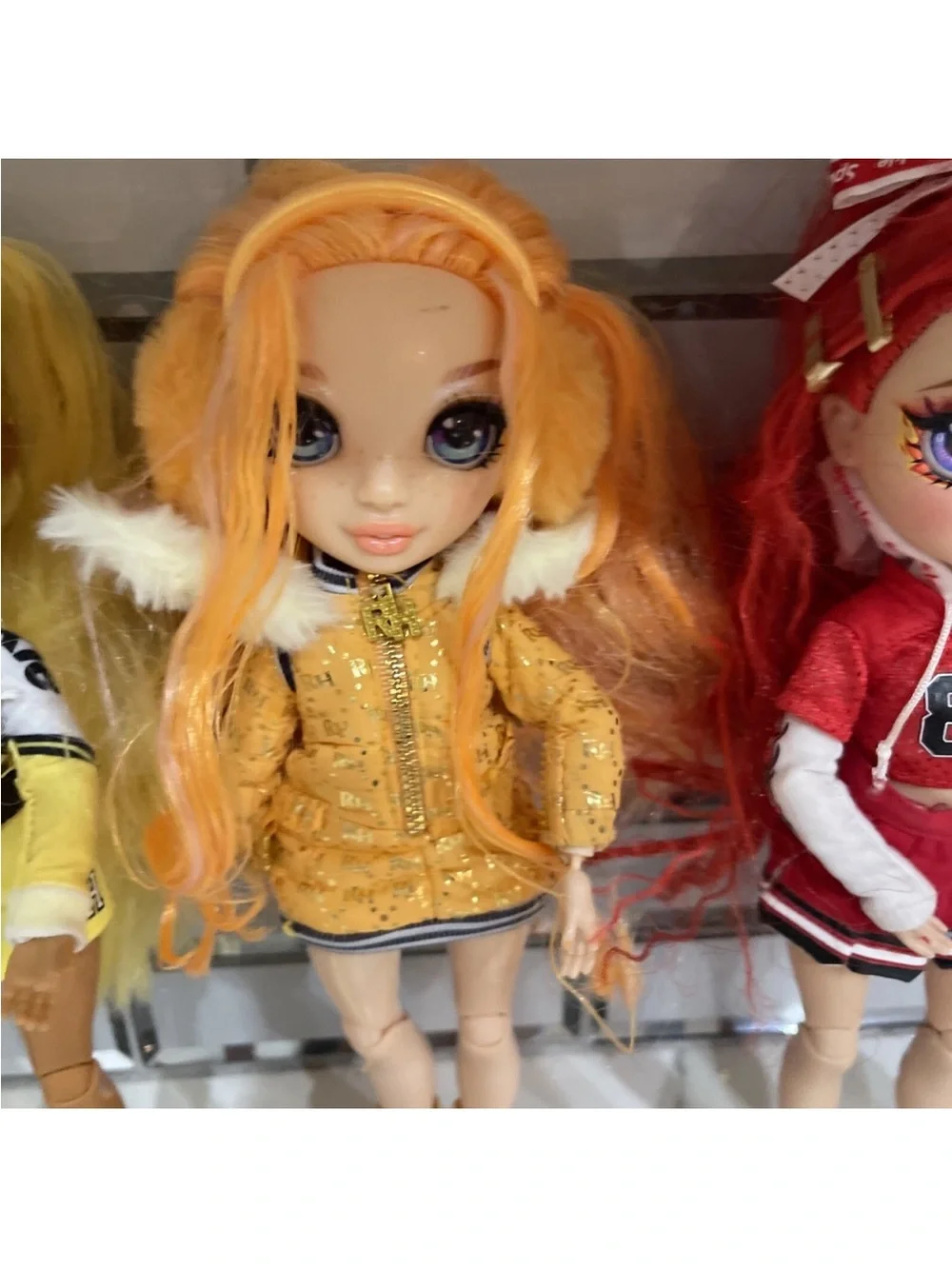 Rainbow High Doll - Cheerleader Sunny Madison Rowan Winter Break GREAT